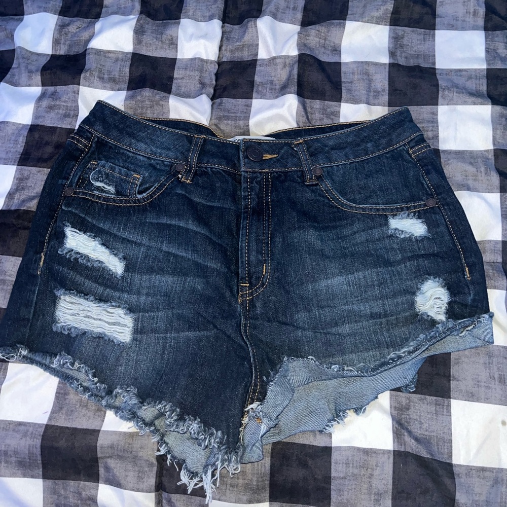 Refuge size 8 Jean shorts